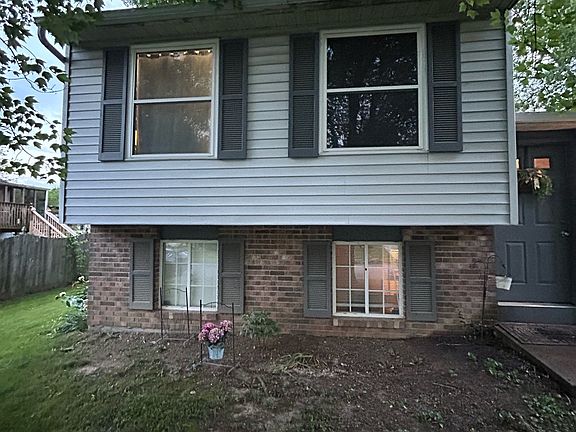 3rd image of 6816 Chauncey Dr