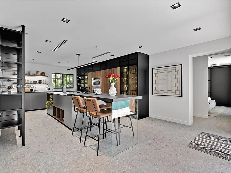 2500 Bayview Dr — Photo 23