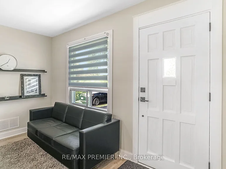 71 Clark Ave — Photo 6