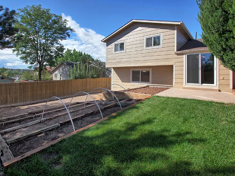 7490 Churchwood Cir — Photo 28