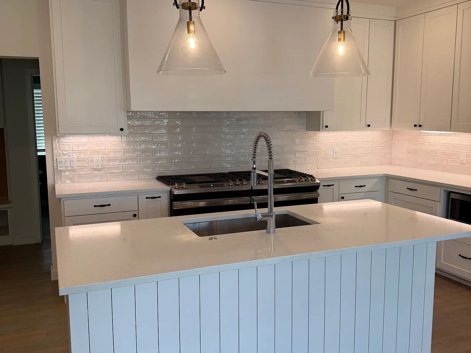 4 bed, 3.5 bath, 3116 sqft, $4,200 — Photo 3
