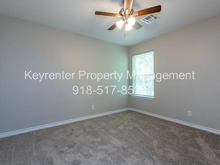 808 N Franklin Ave — Photo 19