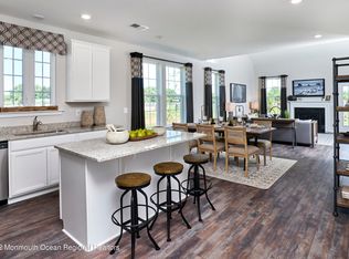 10 Gulfstream Blvd, Plumsted, NJ 08533