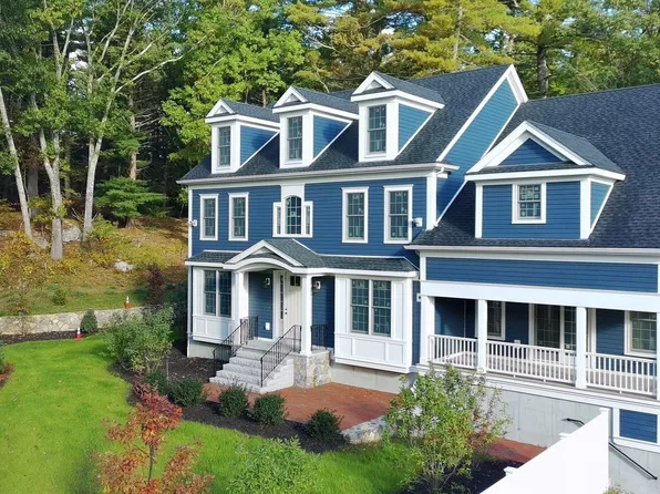 20 Shuttleworth Pl, Dedham, MA 02026