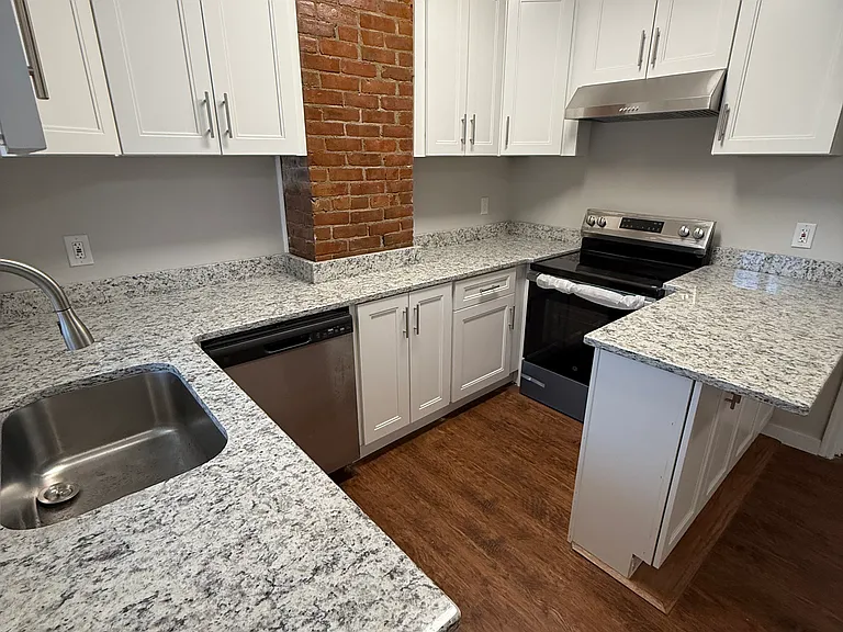38 State St #A — Photo 2