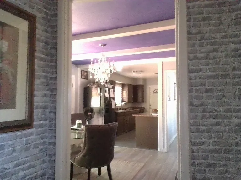 225 Pomona Ave — Photo 6