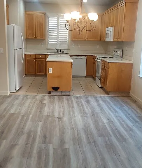 1382 Rincon Dr — Photo 4