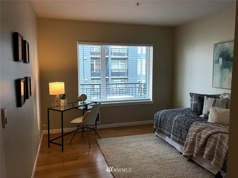2717 Western Ave #436 — Photo 9