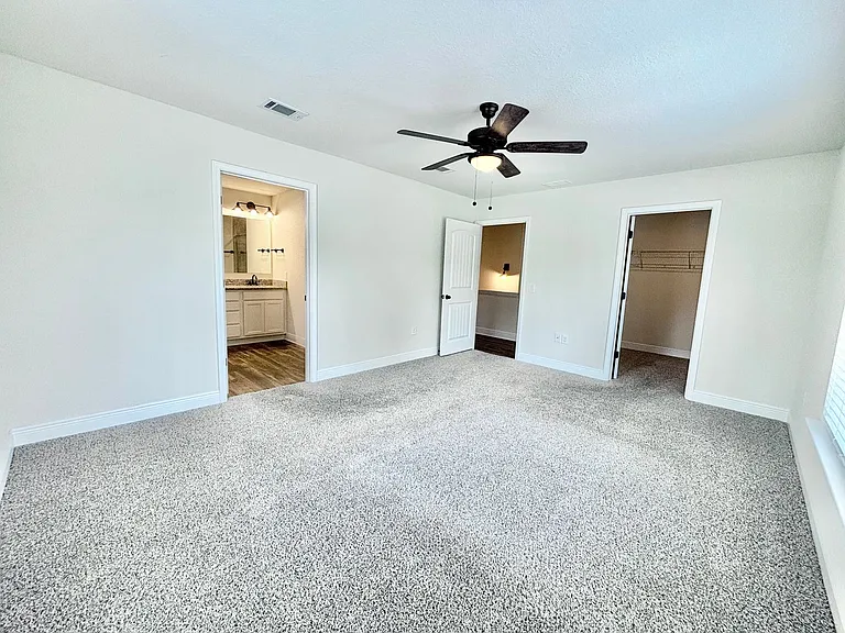 5031 Peach Dr — Photo 8
