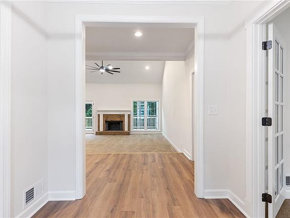 5th image of 7470 Woodruff Way