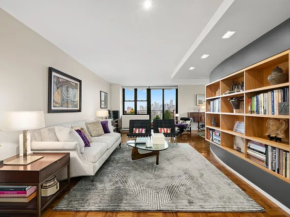 201 E 17th St APT 29C, New York, NY 10003