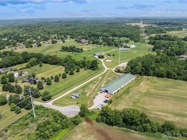 1679 Sutts Trl, Xenia, OH 45385