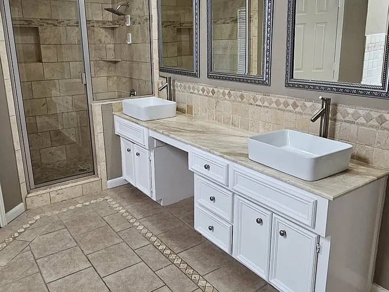 Master bath has dual sinks, separate shower from the garden tub. 2 walk in closets
