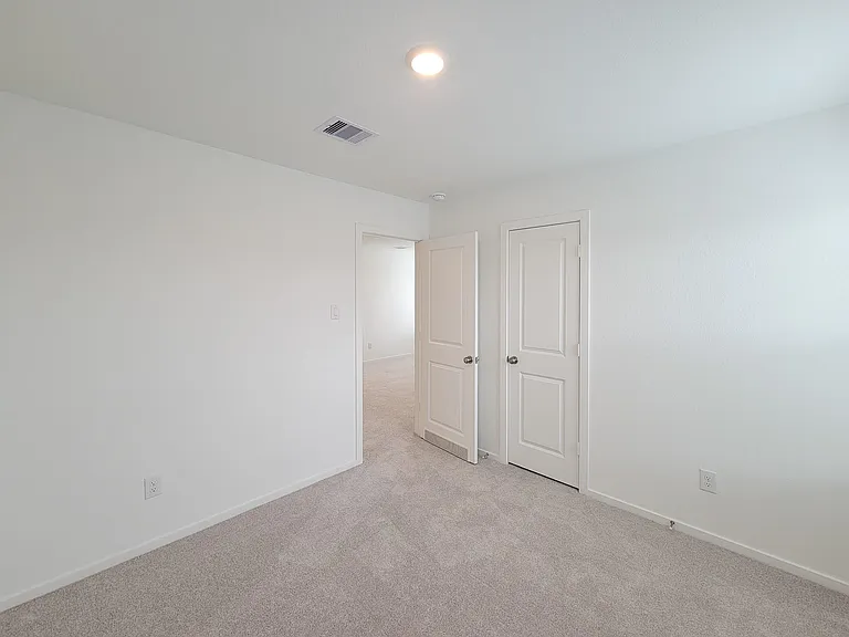 25588 Rose Creek Dr — Photo 33