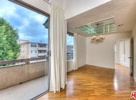 5th image of 1509 Greenfield Ave #Penthouse 8
