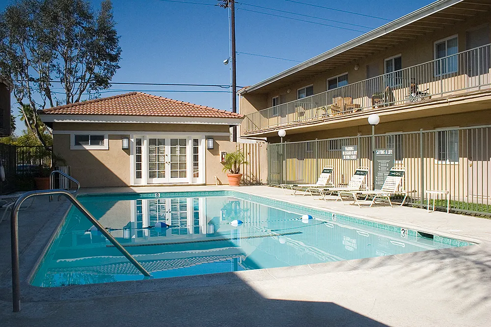 Walden Glen Apartments — Photo 3