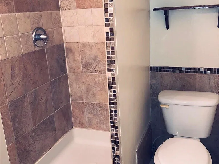 3717 Woodbury Dr — Photo 2