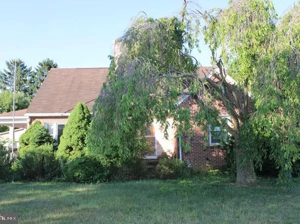 3520 Lincoln Way E #E, Fayetteville, PA 17222