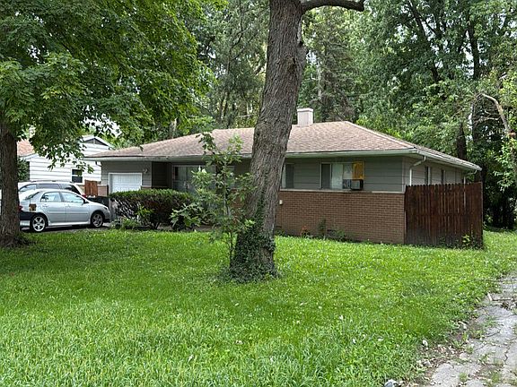 2nd image of 16517 Sawyer Ave