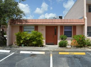 35 Cortez Way, Davie, FL 33324