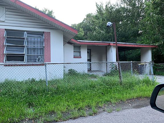 4th image of 1433 Mason Ave