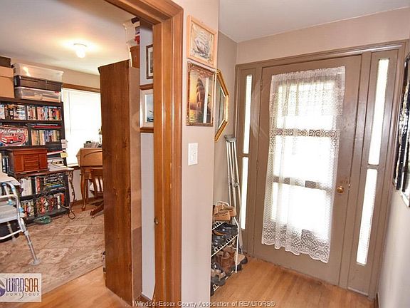 5th image of 1534 Pillette Rd