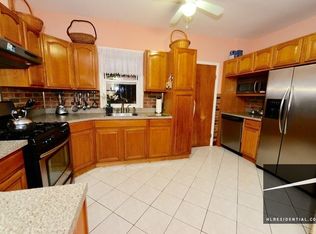 6421 60th Rd, Maspeth, NY 11378