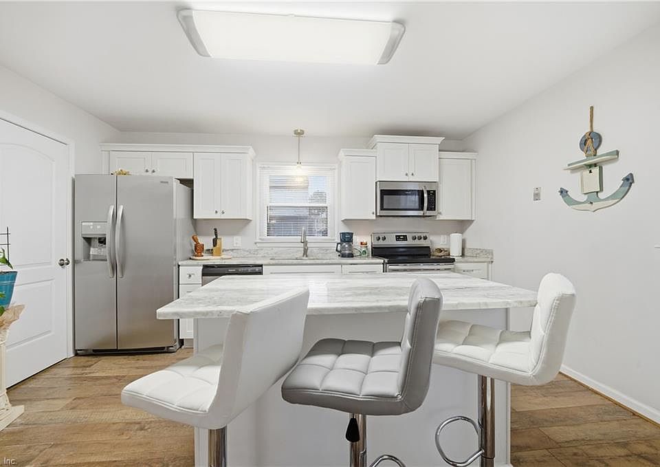 1st image of 812 Ridgeway Ave