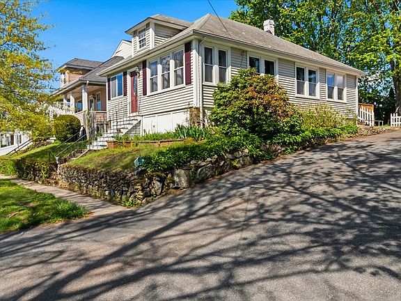 3rd image of 13 Kirkland Rd