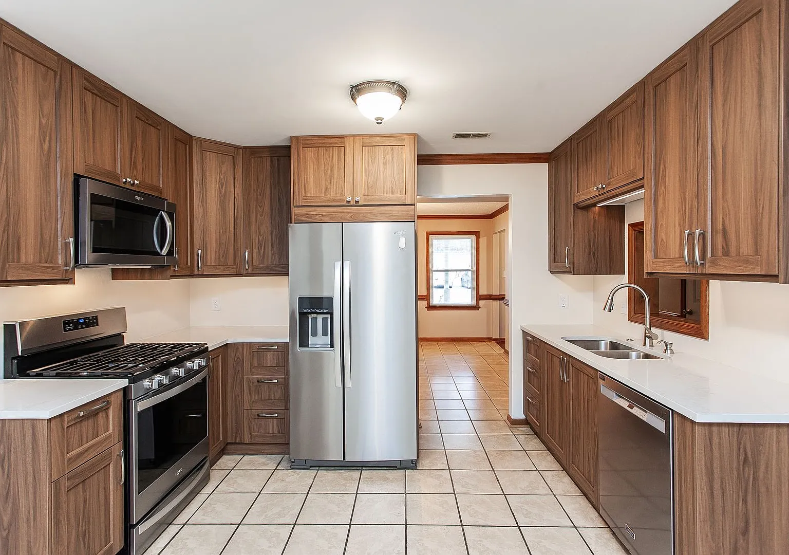 4 Bedroom 2.5 Bath Home — Photo 4