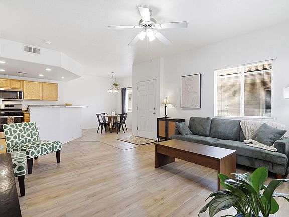 2nd image of 6800 Vista Del Norte Dr NE #427