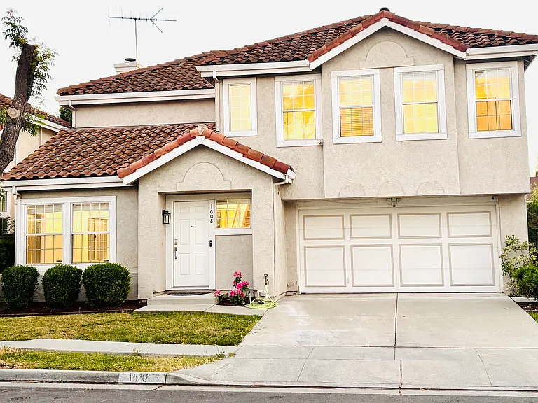 1608 Mission Springs Cir — Photo 1