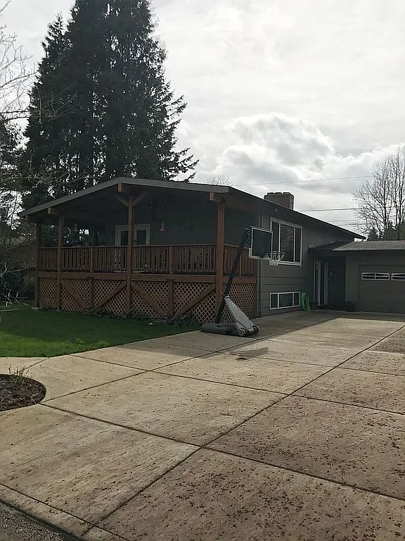 17630 SW Butternut Dr photo 1
