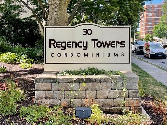 4th image of 30 Woodland St #10JK