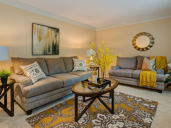 4th image of 2286 Sonnington Dr
