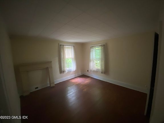 4th image of 237 Pemberwick Rd
