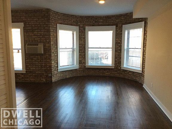 5th image of 3428 N Elaine Pl