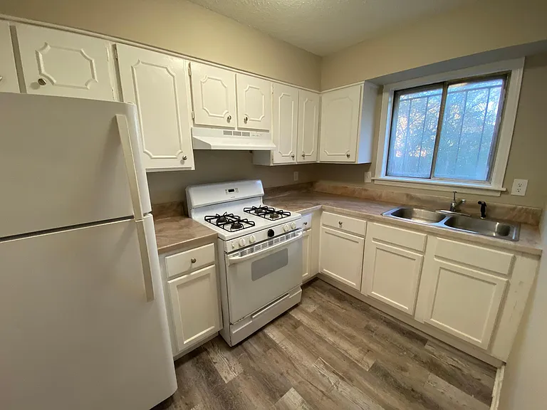 3414 Carnes Ave — Photo 10