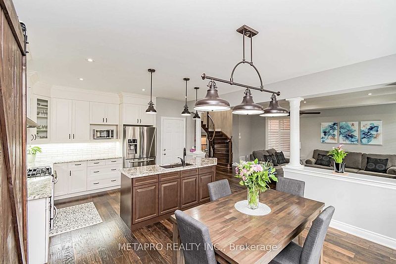 Burlington House for rent - 5 Bedrooms — photo 11