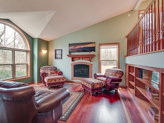 4th image of 2316 145th Ln NE