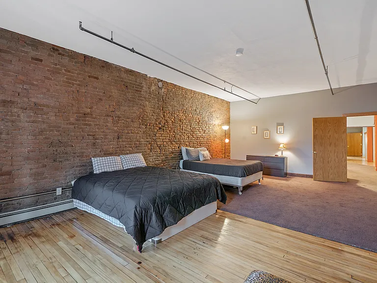 307-13 S Clinton St S #300 — Photo 15