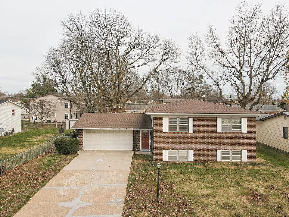 1st image of 604 Joseph Dr