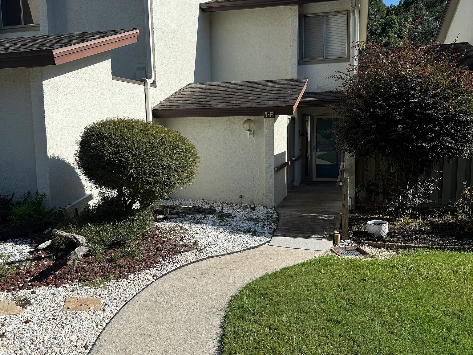 3 bed, 1501 sqft, $2,195 — Photo 1