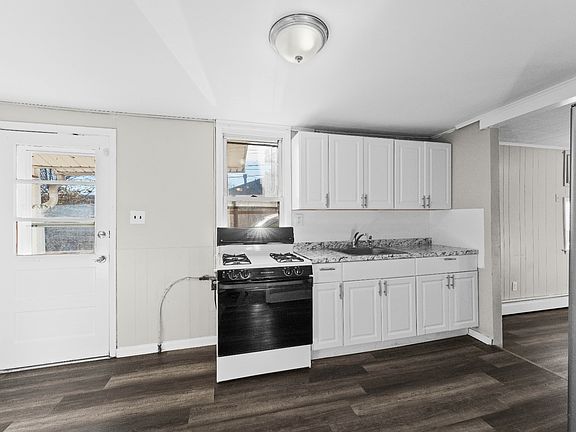 5th image of 323 Philadelphia Ave APT 4