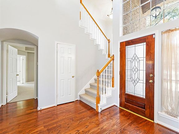 4th image of 2703 Colonial Lakes Dr