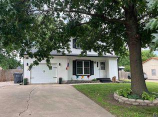2020 Holiday Dr, Emporia, KS 66801