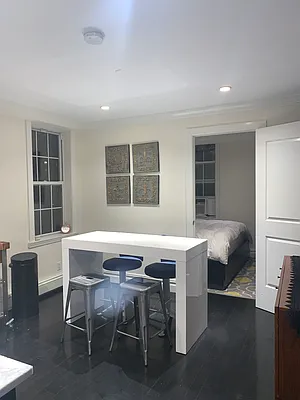 Rented by Voro, LLC | media 3