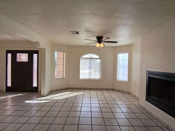 4th image of 4838 W 18th Ln
