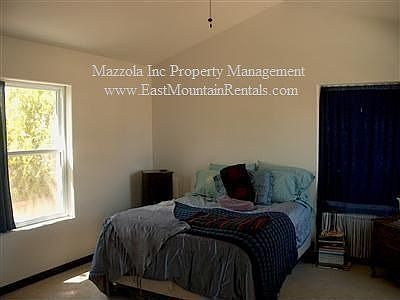 4th image of 1735 Hermosa Dr NE