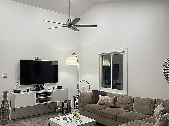 2nd image of 880 S Wind Cir